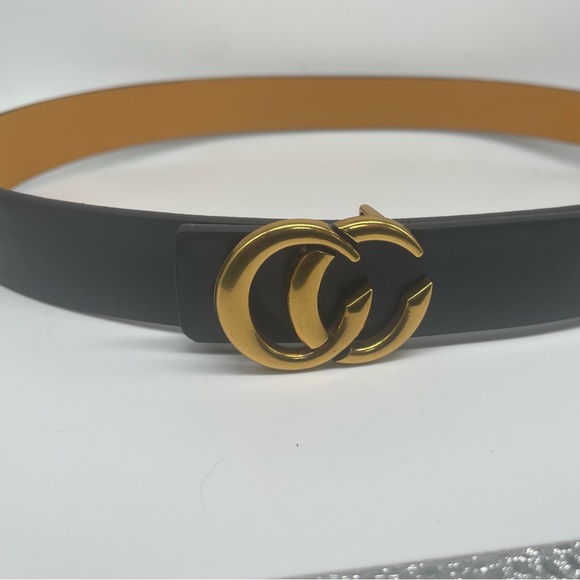 lady’s leather Belt - one size fits most - Picture 2 of 8